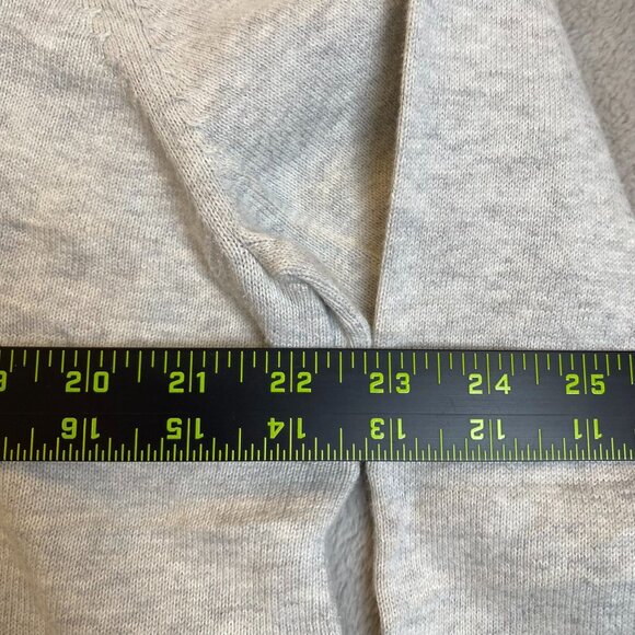 Tommy Hilfiger Mens Sweater Large V-Neck Preppy Old Money Gray Pullover Casual - Picture 6 of 6